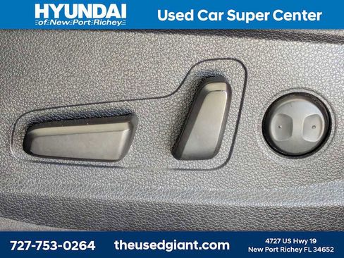 Used 2020 Hyundai Palisade SEL w/ Convenience Package FWD image 26