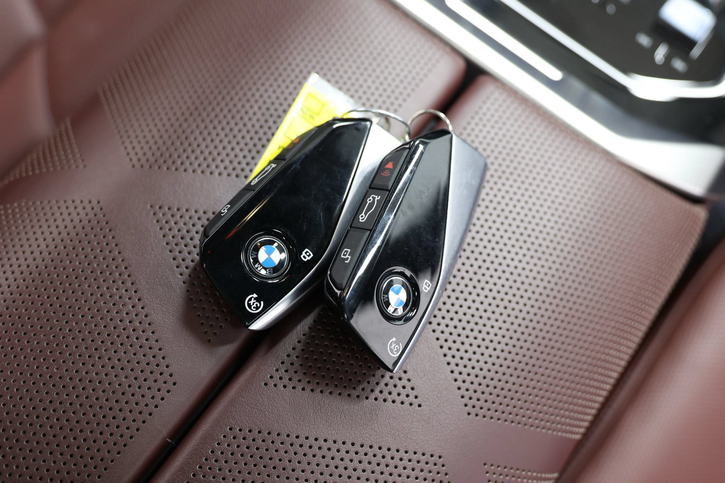 Used 2023 BMW i7 xDrive60 w/ Executive Package 2 AWD/4WD image 6