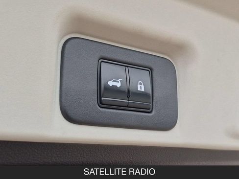 Used 2023 Nissan Ariya FWD image 26