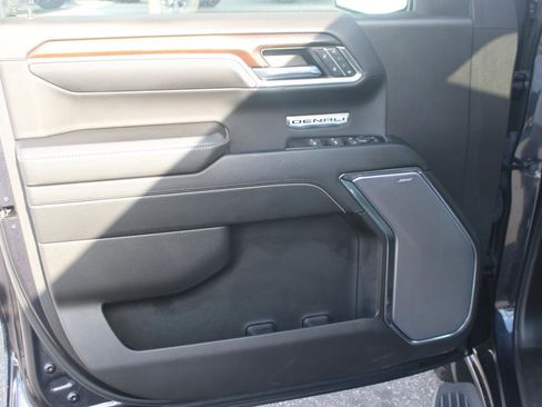 Used 2024 GMC Sierra 1500 Denali w/ Technology Package image 13