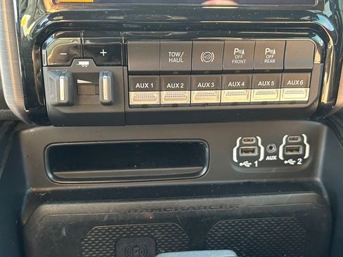 Used 2022 RAM 2500 Limited image 27