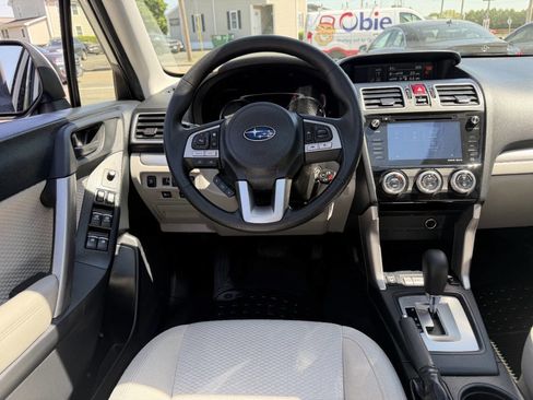 Used 2017 Subaru Forester 2.5i Premium AWD/4WD image 22