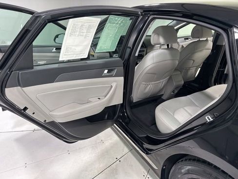 Used 2016 Hyundai Sonata SE FWD image 22