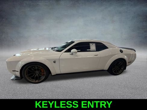 Used 2019 Dodge Challenger SRT Hellcat RWD image 9