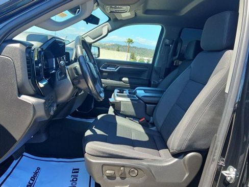 Used 2022 Chevrolet Silverado 1500 LT image 19