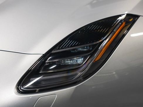 Used 2020 Jaguar F-TYPE Convertible RWD image 10