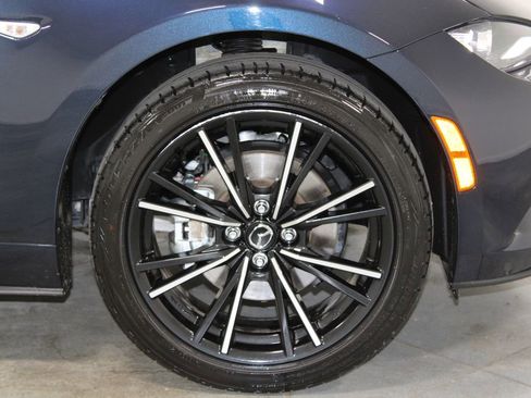 Used 2025 MAZDA MX-5 Miata RF Grand Touring RWD image 13