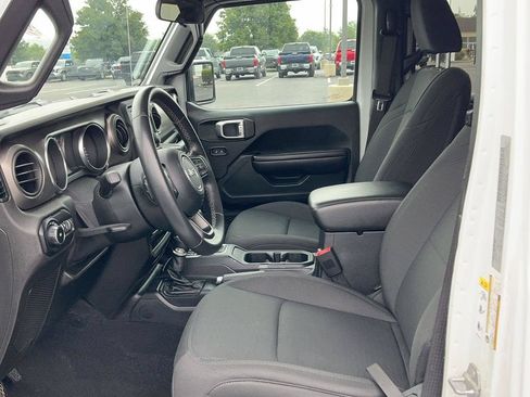 Used 2020 Jeep Wrangler Unlimited Sport S AWD/4WD image 18