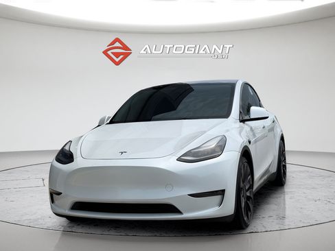 Used 2023 Tesla Model Y Performance AWD/4WD image 8