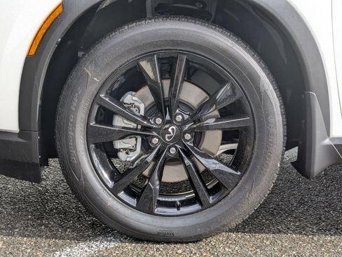 Used 2025 INFINITI QX60 Luxe w/ Black Edition image 9