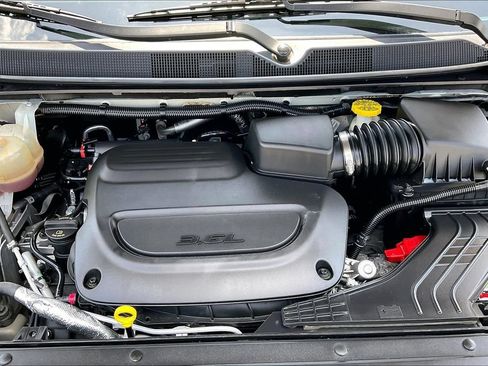 Certified 2019 Chrysler Pacifica Touring-L Plus FWD image 31
