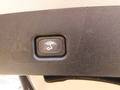 Certified 2022 Lincoln Nautilus Reserve w/ Luxury Package image 13