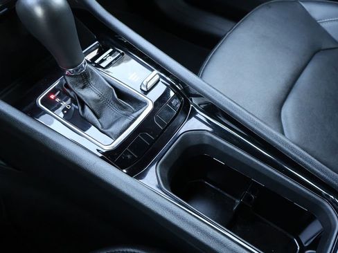 Used 2025 Jeep Compass Limited image 31