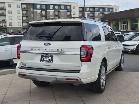 Used 2024 Ford Expedition Max Platinum AWD/4WD image 3
