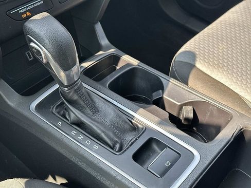 Used 2018 Ford Escape SE FWD image 31