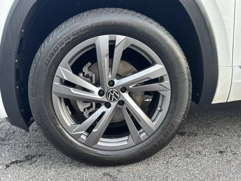 Used 2024 Volkswagen Atlas Cross Sport SEL R-Line AWD/4WD image 13