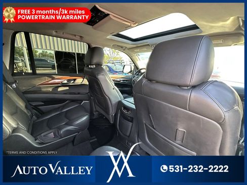 Used 2020 Cadillac Escalade Luxury AWD/4WD image 27