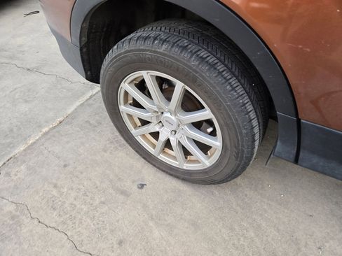 Used 2017 Ford Escape S image 8