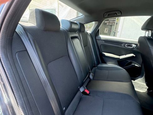 Used 2025 Honda Civic Sport image 17