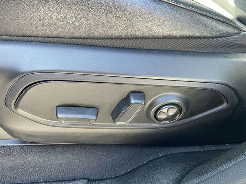 Used 2024 Jeep Grand Cherokee L Laredo image 16