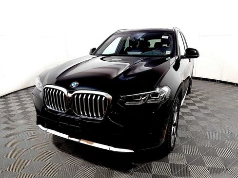 Used 2024 BMW X3 xDrive30i w/ Premium Package w/ZPA AWD/4WD image 3