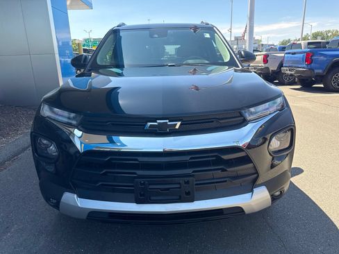 Used 2023 Chevrolet TrailBlazer LT w/ Convenience Package AWD/4WD image 3