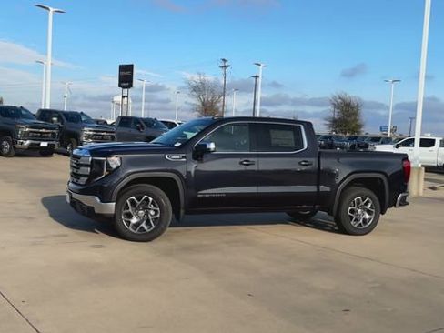 New 2026 GMC Sierra 1500 SLE w/ Preferred Package RWD image 5