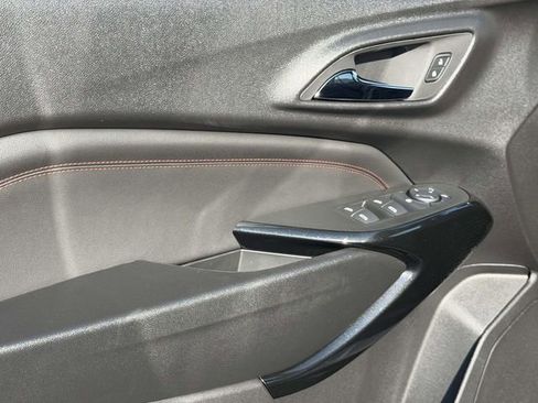 New 2026 Chevrolet Trax RS w/ Sunroof Package FWD image 21
