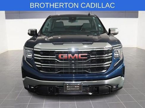 Used 2022 GMC Sierra 1500 SLT AWD/4WD image 12