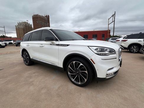 Used 2020 Lincoln Aviator Reserve w/ Equipment Group 202A AWD/4WD image 9