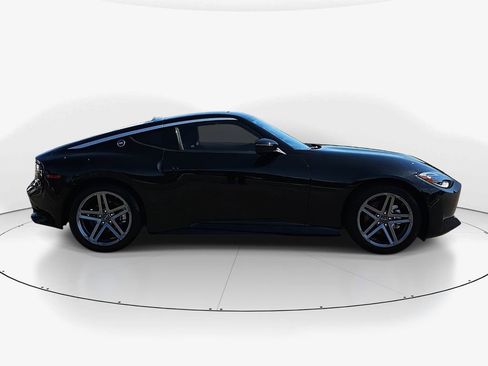 Used 2024 Nissan Z Sport w/ Floor Mat Package image 4