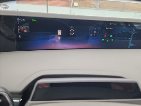 New 2025 Lincoln Nautilus Premier image 30