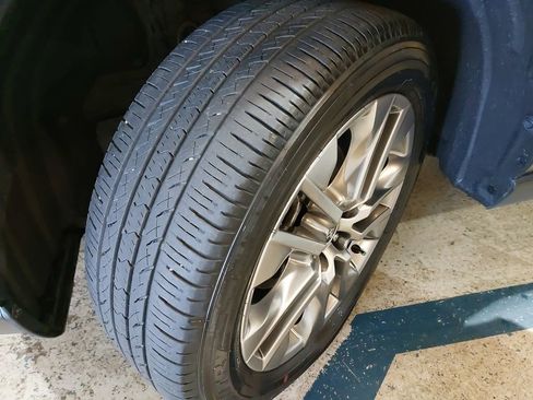 Used 2023 Toyota RAV4 XLE Premium image 32