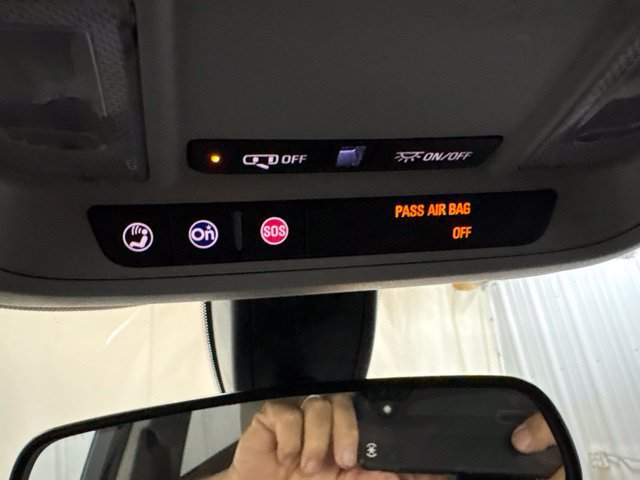 Used 2018 Chevrolet Equinox LS AWD/4WD image 23