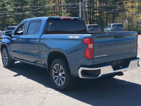 Used 2024 Chevrolet Silverado 1500 LT AWD/4WD image 7