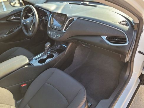 Certified 2024 Chevrolet Malibu LT image 10