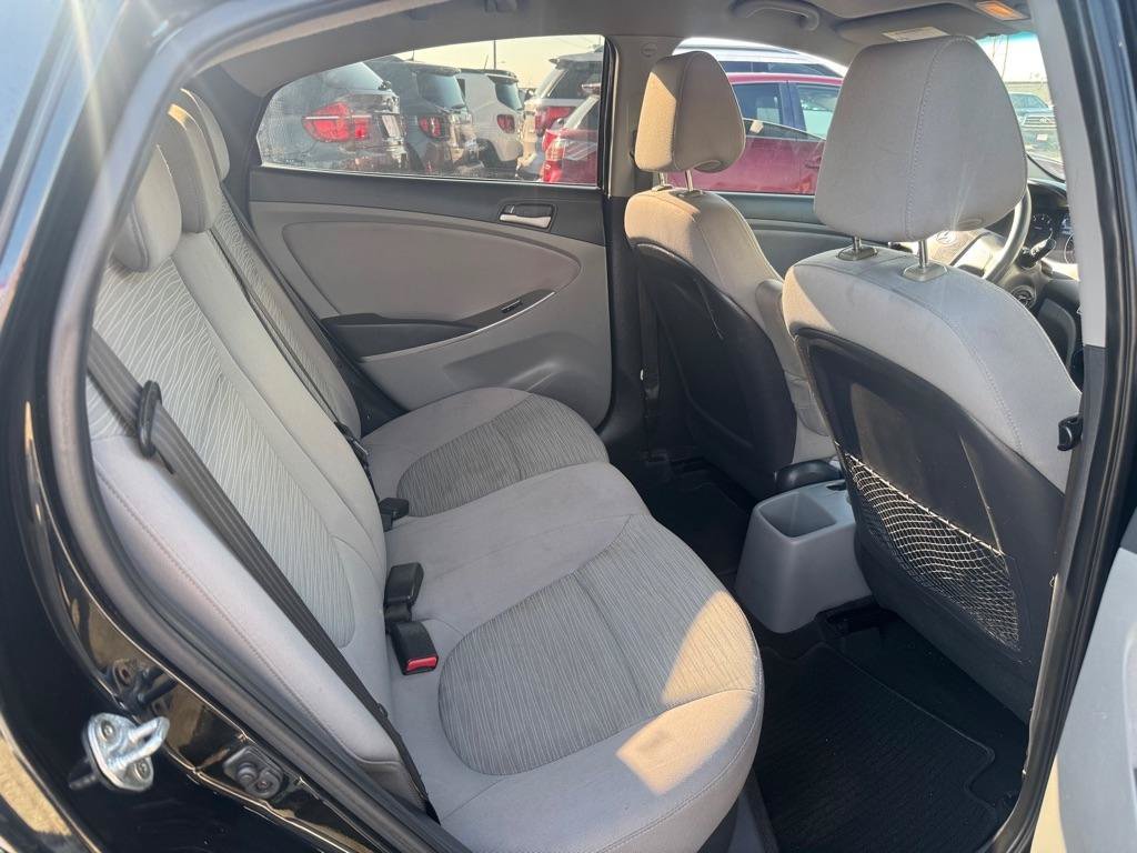 Used 2016 Hyundai Accent SE FWD image 14