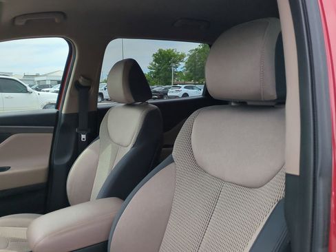 Used 2019 Hyundai Santa Fe SE FWD image 17