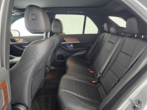 Certified 2025 Mercedes-Benz GLE 450 4MATIC image 16