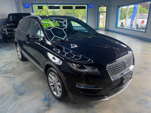 Used 2019 Lincoln MKC Select w/ Vista Value Package AWD/4WD image 12