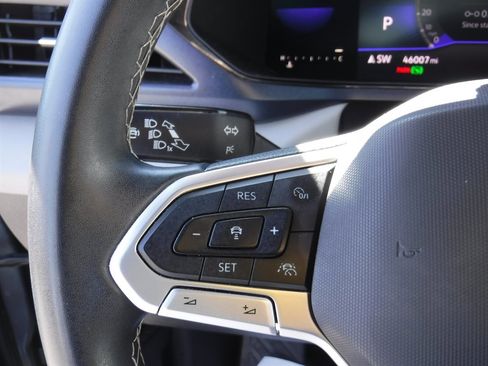 Used 2022 Volkswagen Taos SE image 18