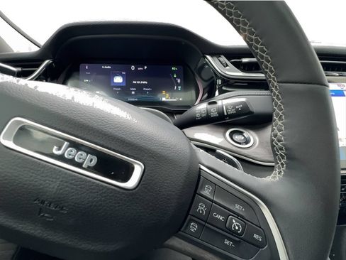 Used 2024 Jeep Grand Cherokee Limited 4xe AWD/4WD image 42