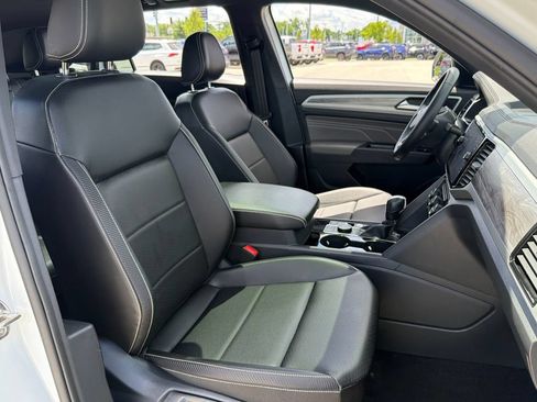 Certified 2023 Volkswagen Atlas Cross Sport SE w/ Panoramic Sunroof Package AWD/4WD image 26