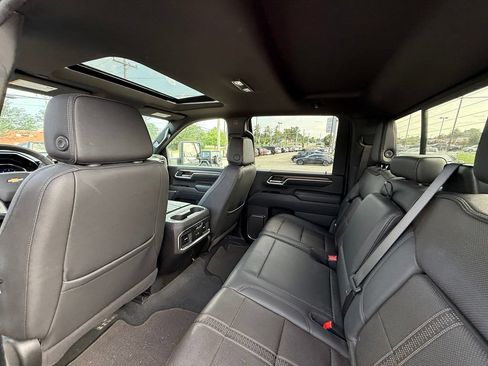 Used 2025 Chevrolet Silverado 2500 High Country w/ High Country Premium Package AWD/4WD image 26