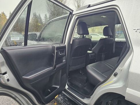 Used 2023 Toyota 4Runner TRD Off-Road Premium image 16