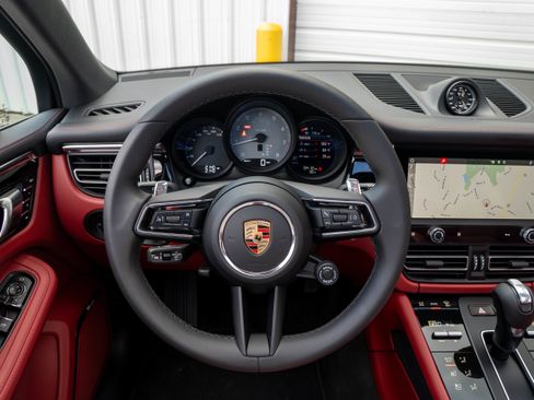 Certified 2026 Porsche Macan S image 20