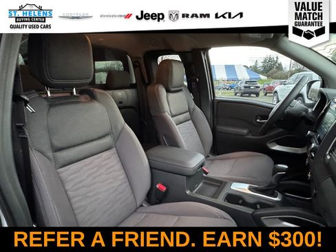 Used 2024 Nissan Frontier SV w/ SV Convenience Package image 30