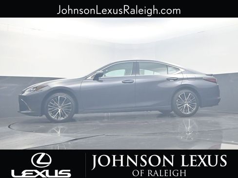 New 2025 Lexus ES 350 w/ Premium Package image 16