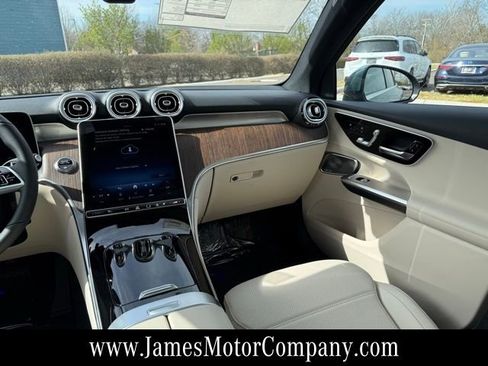 New 2026 Mercedes-Benz GLC 300 GLC 300 image 15