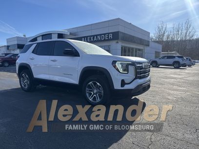 Used 2025 GMC Terrain Elevation